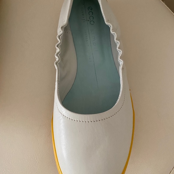 Ecco leather ballerina flat. Brand new in box. Baby blue. - Picture 4 of 10